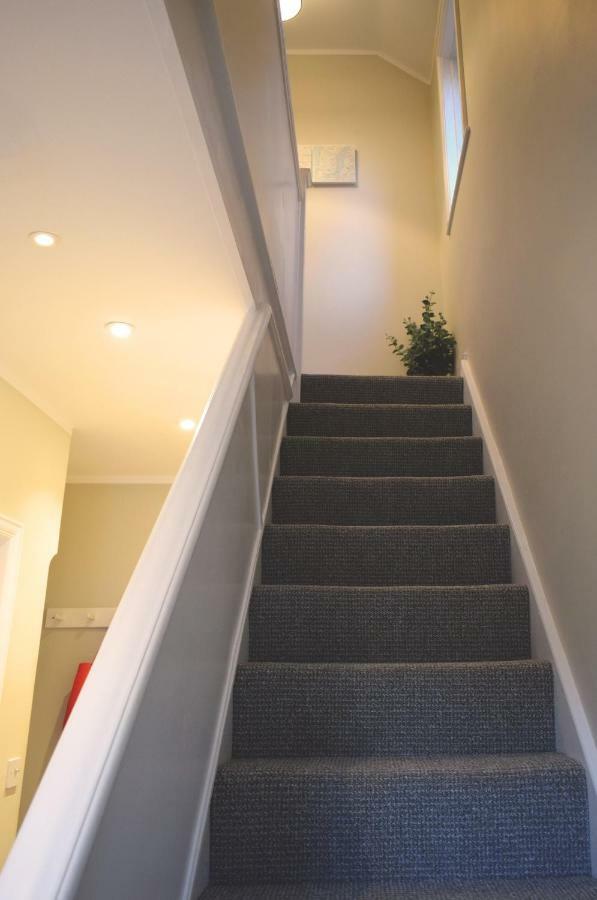 Charming Three Bed Home Near City Centre And Hospital Southampton Exterior photo
